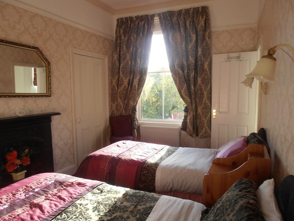 Riverside Guest House Morpeth Ruang foto