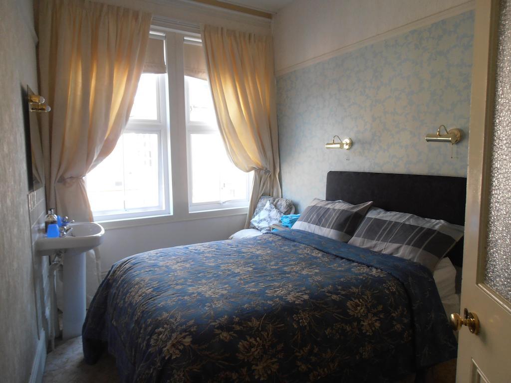 Riverside Guest House Morpeth Ruang foto
